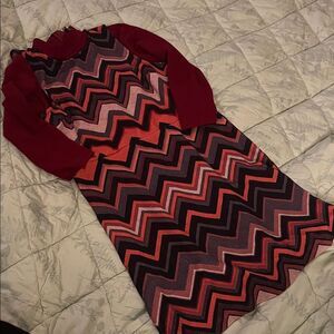 ECI Women's Chevron Print Layered Shift Dress Burgundy Multi  size large